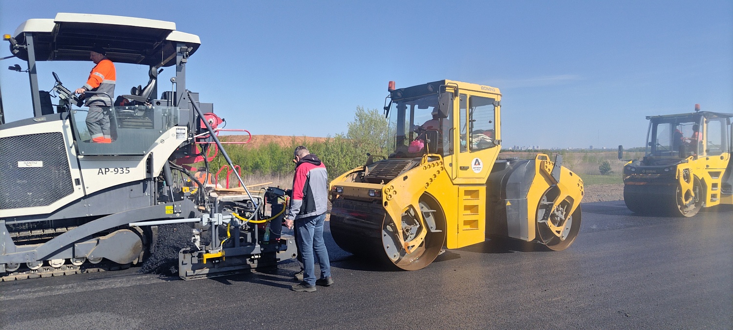 Тест-драйв асфальтоукладчика SANTU AP 935 в компании ООО «Автобан»